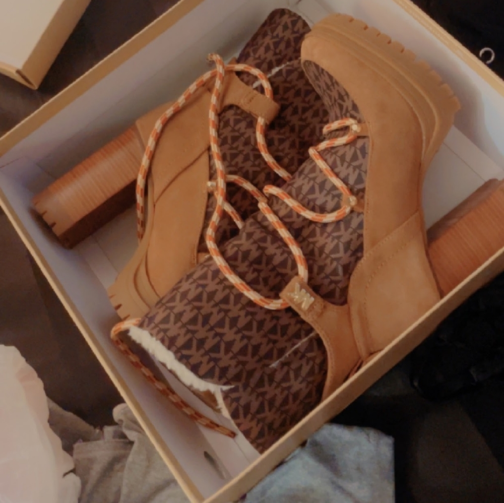 Michael kors boots